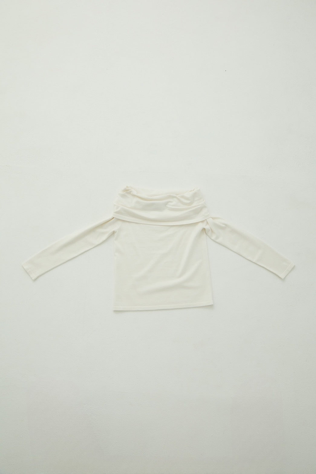 【即日発送】Silk blend off-shoulder knit